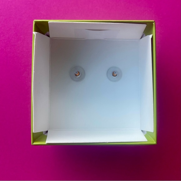 NWT Betsey Johnson Dragonfly or Butterfly Rhinestone Flower Earrings - Picture 3 of 5